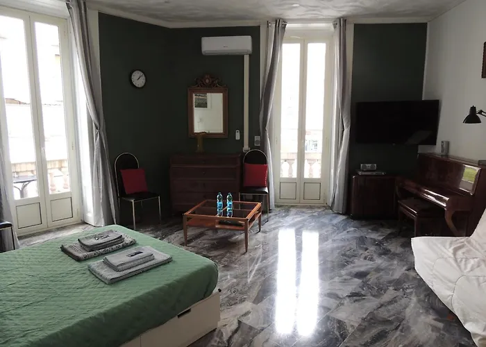 Home Nolo o 4 Rooms 11 Beds